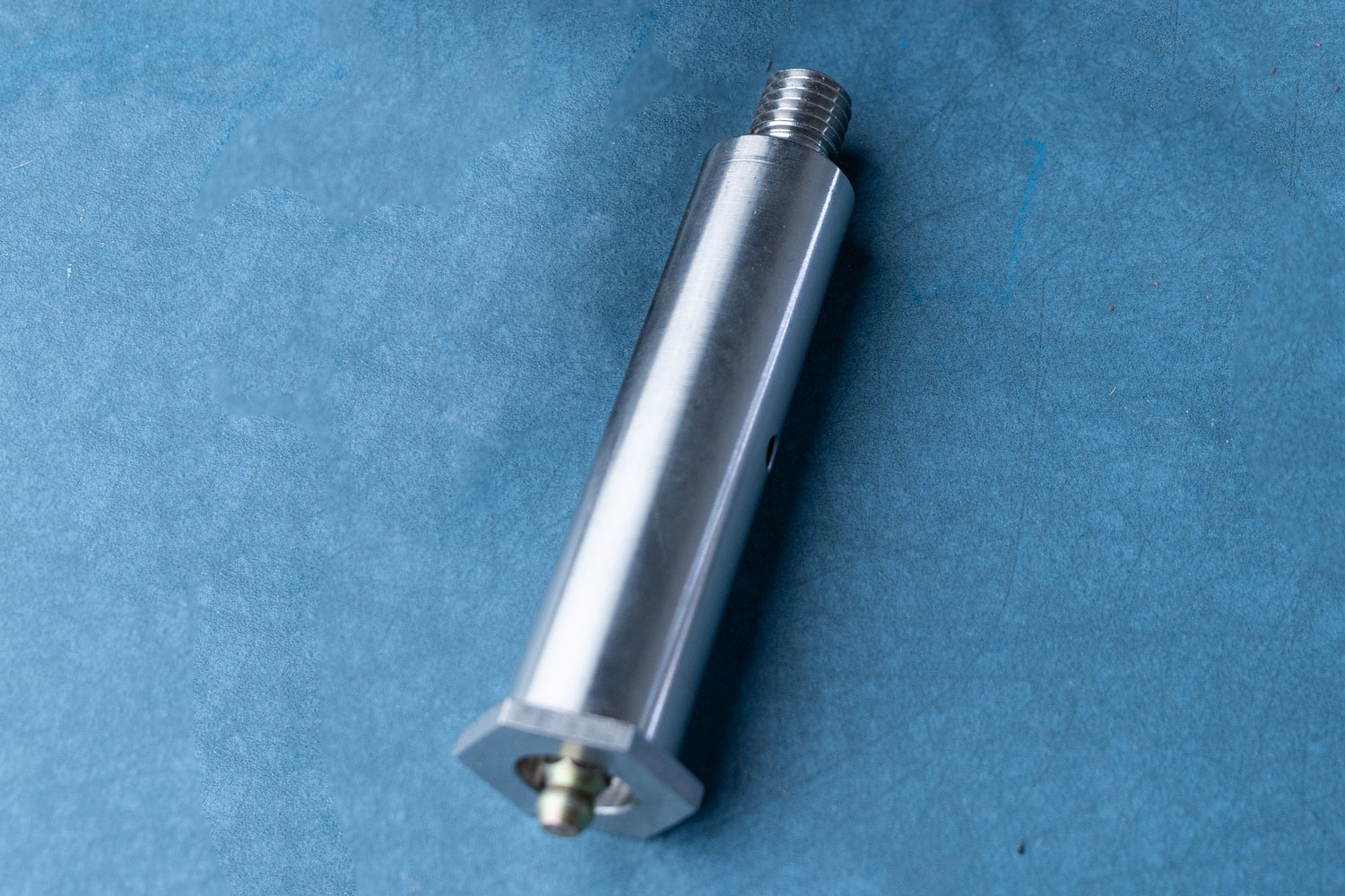 Achse L=76mm für Anpressrolle ø95mm mit Länge  70mm Achse L=76mm für Anpressrolle ø95mm mit Länge  70mm