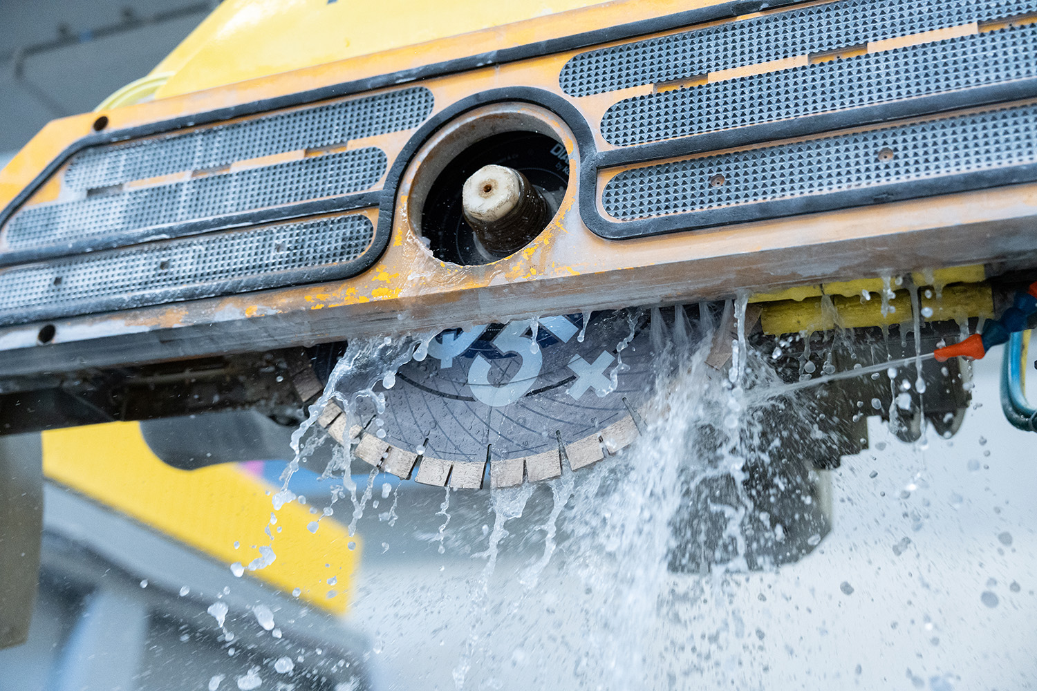 Diarex Trennscheibe Q5+ by König im closeup