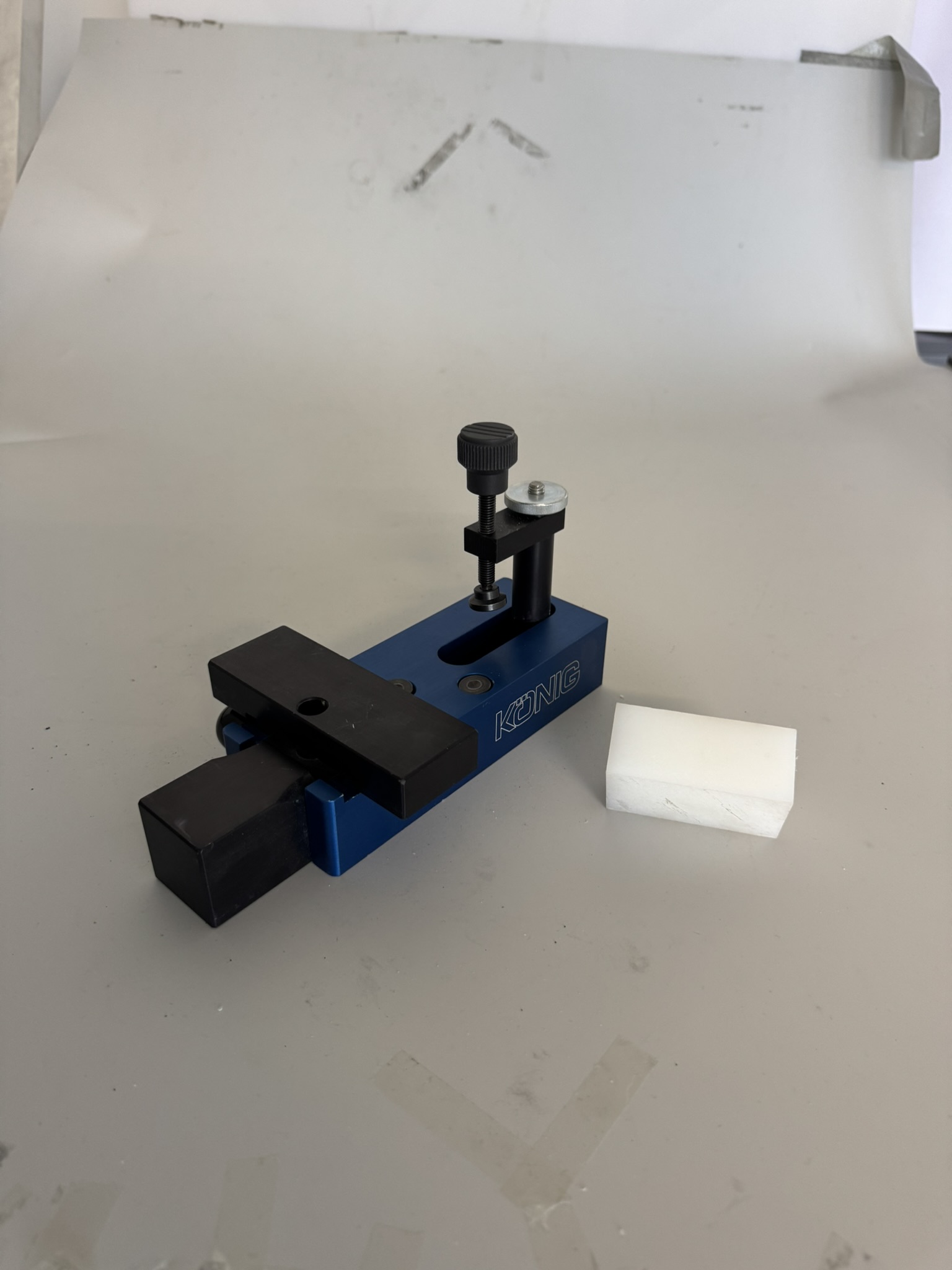 Klebevorrichtung 100 mm für König Klebetisch (gebraucht)