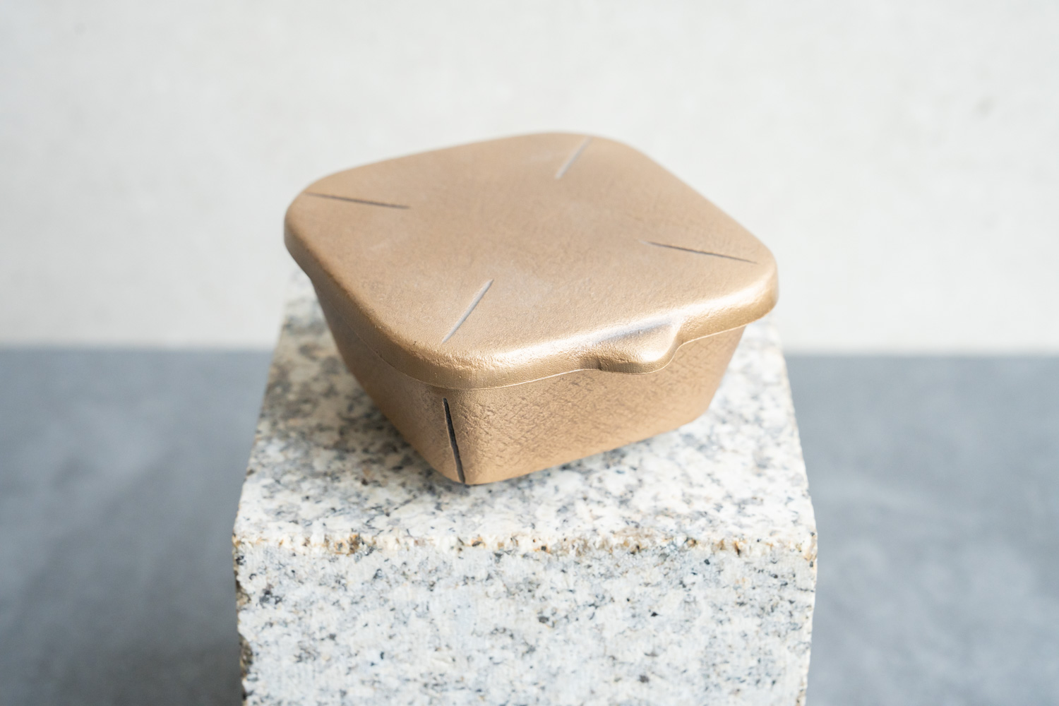 Weihwasserbecken 13 x 11 cm Bronze