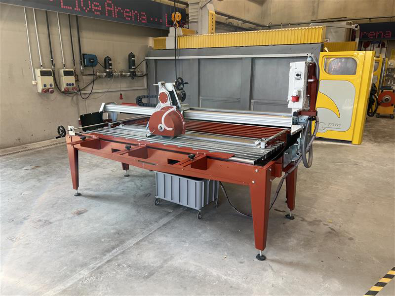Kompaktsäge CM 180 Automatic | 400 V + Zubehör und Trennscheiben (gebraucht)
